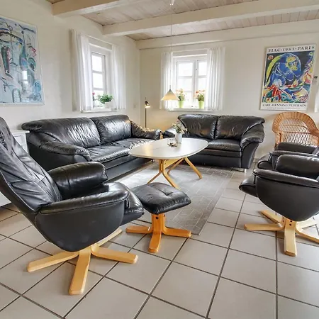 Skuli - 200m From The Sea By Interhome Feriehus *